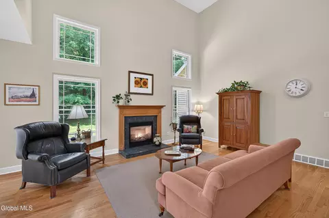 Living - 26 Hedgerose Ln, Delmar, NY 12054 photo 2 of 5