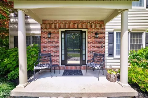 Exterior - 26 Hedgerose Ln, Delmar, NY 12054 photo 4 of 9
