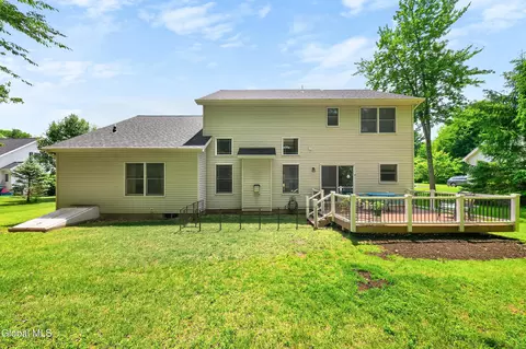 Exterior - 26 Hedgerose Ln, Delmar, NY 12054 photo 5 of 9