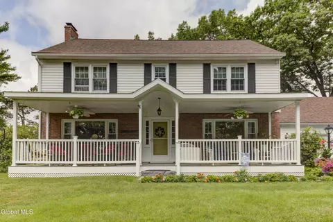 43 East Rd, Troy, NY 12180
