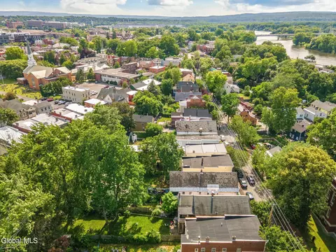 View/Area - 134 Front St, Schenectady, NY 12305 photo 3 of 6