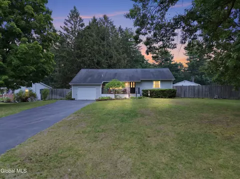 3 Vichy Dr, Ballston Spa, NY 12020
