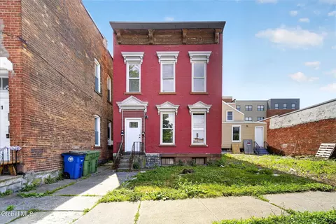 1 Congress St # A, Cohoes, NY 12047