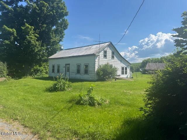 25 William Cipperly Rd, Hoosick Falls, NY 12090