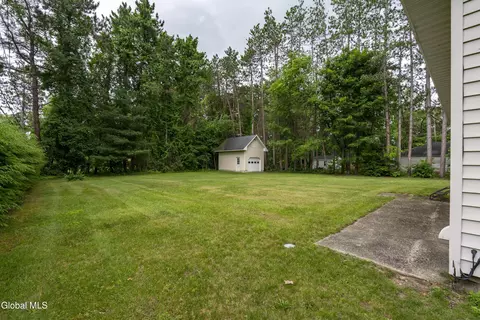 Exterior - 72 Pashley Rd, Glenville, NY 12302 photo 2 of 5