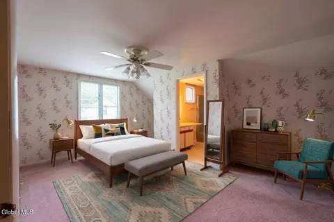 Bedroom - 72 Pashley Rd, Glenville, NY 12302 photo 4 of 9