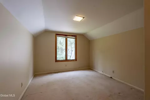Bedroom - 72 Pashley Rd, Glenville, NY 12302 photo 9 of 9