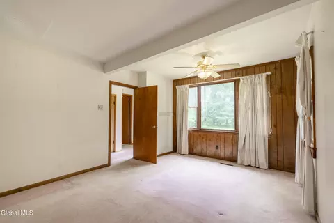 Bedroom - 72 Pashley Rd, Glenville, NY 12302 photo 2 of 9