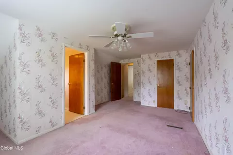 Bedroom - 72 Pashley Rd, Glenville, NY 12302 photo 7 of 9