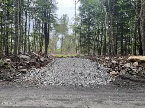172 Crandall Rd, Petersburgh, NY 12138