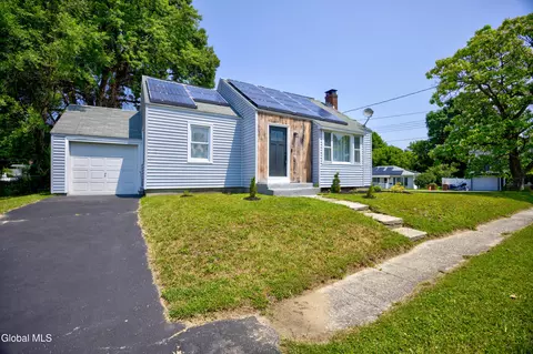 335 Hampton Ave, Rensselaer, NY 12144