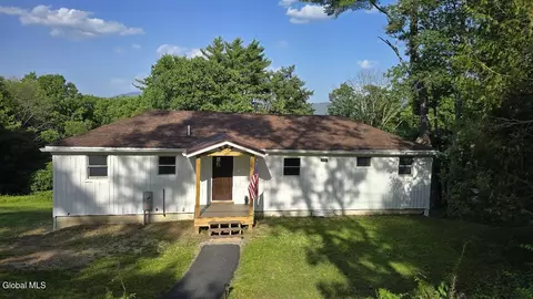871 Trout Lake Rd, Bolton Landing, NY 12814
