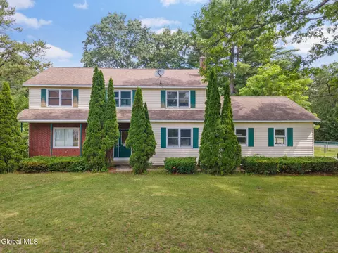 163 Aviation Rd, Queensbury, NY 12804