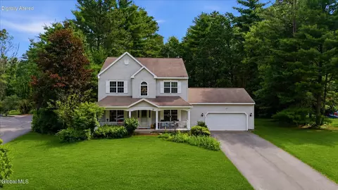 51 Lehland Dr, Queensbury, NY 12804