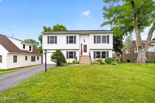 20 Delaware Ave, Rensselaer, NY 12144