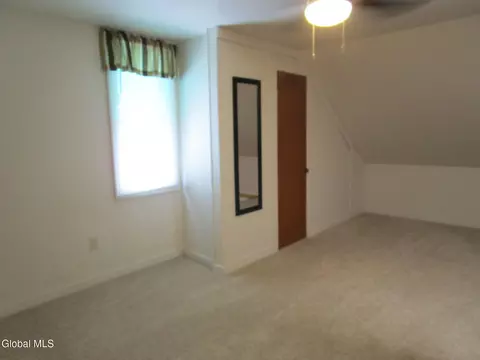 Bedroom - 3025 Cox Ave, Schenectady, NY 12306 photo 9 of 17