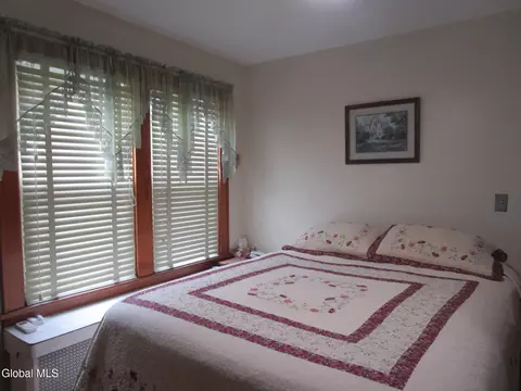 Bedroom - 3025 Cox Ave, Schenectady, NY 12306 photo 1 of 17