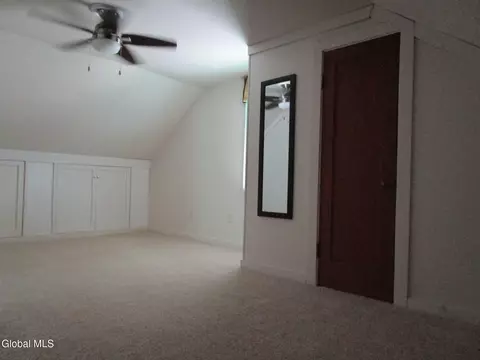 Bedroom - 3025 Cox Ave, Schenectady, NY 12306 photo 11 of 17