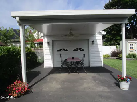 Exterior - 3025 Cox Ave, Schenectady, NY 12306 photo 5 of 15