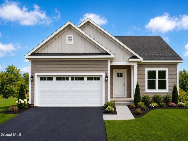 30 Indigo Ct, Selkirk, NY 12158