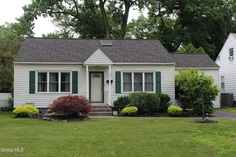 17 Warren St, Albany, NY 12203