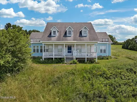 211 Reynolds Rd, Fultonville, NY 12072