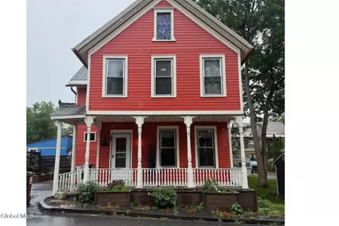 33 Covel Ave, Round Lake, NY 12151
