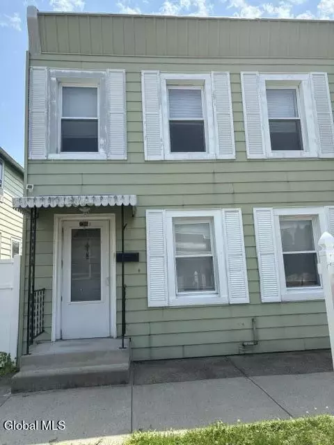 2316 4th Ave, Watervliet, NY 12189