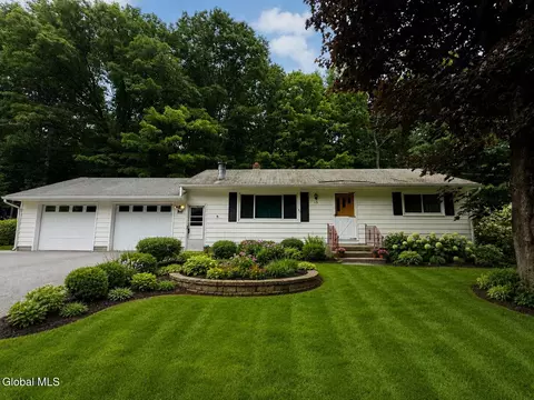 15 Frasier Rd, Greenfield Center, NY 12833