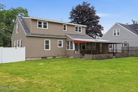 Exterior - 113 Gordon Rd, Schenectady, NY 12306 photo 7 of 9