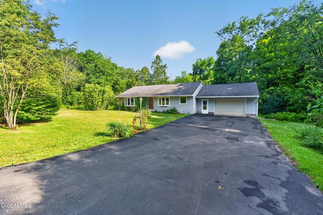 488 Van Patten Rd, Duanesburg, NY 12056