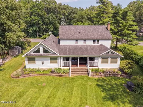 3 Cindy Ln, Clifton Park, NY 12065 photo 10