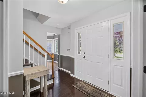 3 Cindy Ln, Clifton Park, NY 12065 photo 18