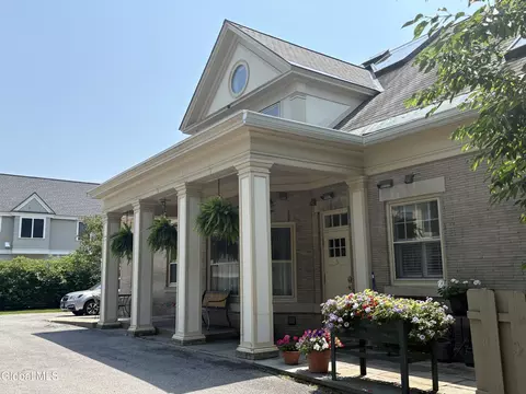 130 Regent St # 202, Saratoga Springs, NY 12866