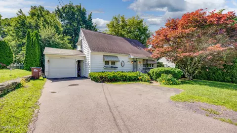 151 S Kingsboro Ave, Gloversville, NY 12078