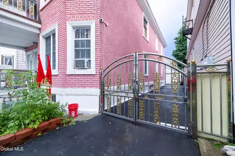 Exterior - 22 Elder St, Schenectady, NY 12304 photo 6 of 11