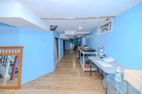 Entry Way - 22 Elder St, Schenectady, NY 12304 photo 1 of 9