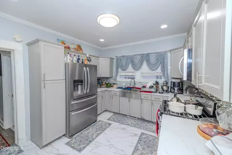 Kitchen - 22 Elder St, Schenectady, NY 12304 photo 2 of 3