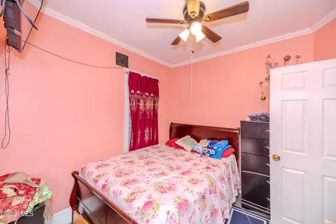 Bedroom - 22 Elder St, Schenectady, NY 12304 photo 8 of 9