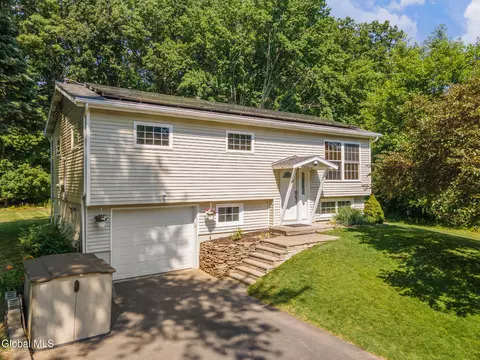 14 Gail Ave, Albany, NY 12205