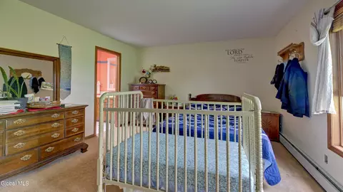 Bedroom - 135 Rappa Rd, Sprakers, NY 12166 photo 7 of 9