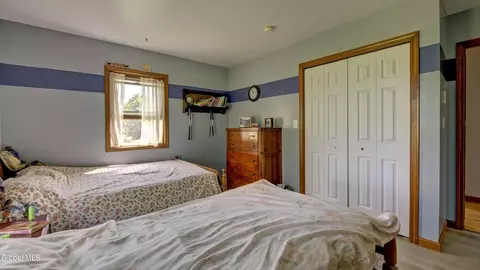 Bedroom - 135 Rappa Rd, Sprakers, NY 12166 photo 2 of 9