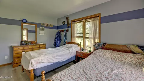 Bedroom - 135 Rappa Rd, Sprakers, NY 12166 photo 3 of 9