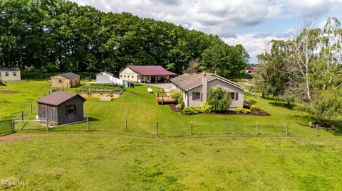 Exterior - 135 Rappa Rd, Sprakers, NY 12166 photo 10 of 13