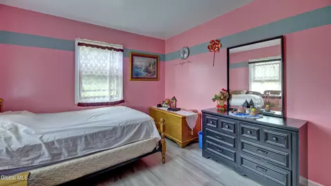 Bedroom - 135 Rappa Rd, Sprakers, NY 12166 photo 5 of 9