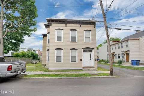 2309 9th Ave, Watervliet, NY 12189