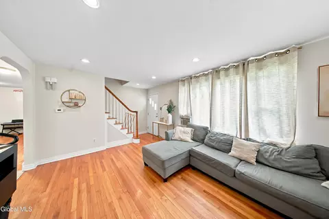 1209 Mader St, Schenectady, NY 12308 photo 6