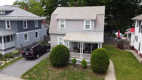 5 Elizabeth St, Glens Falls, NY 12801