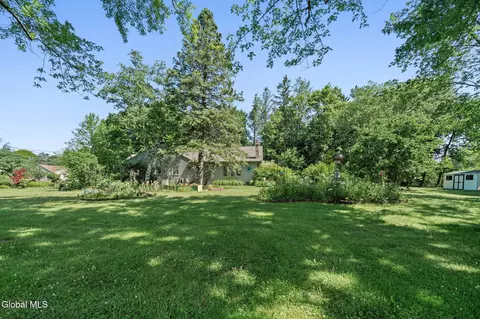 Exterior - 102 Marson Ave, Glenville, NY 12302 photo 11 of 15