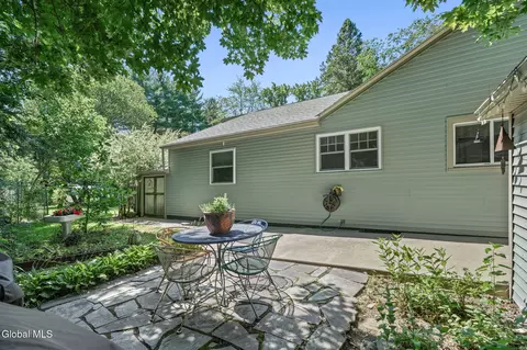 Exterior - 102 Marson Ave, Glenville, NY 12302 photo 3 of 15